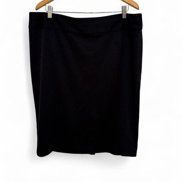 Lane Bryant Dresses & Skirts - Lane Bryant Women's Black Straight Pencil Stretchy Knee Length Skirt